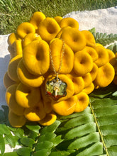 Load image into Gallery viewer, Flower Shaped Pendant
